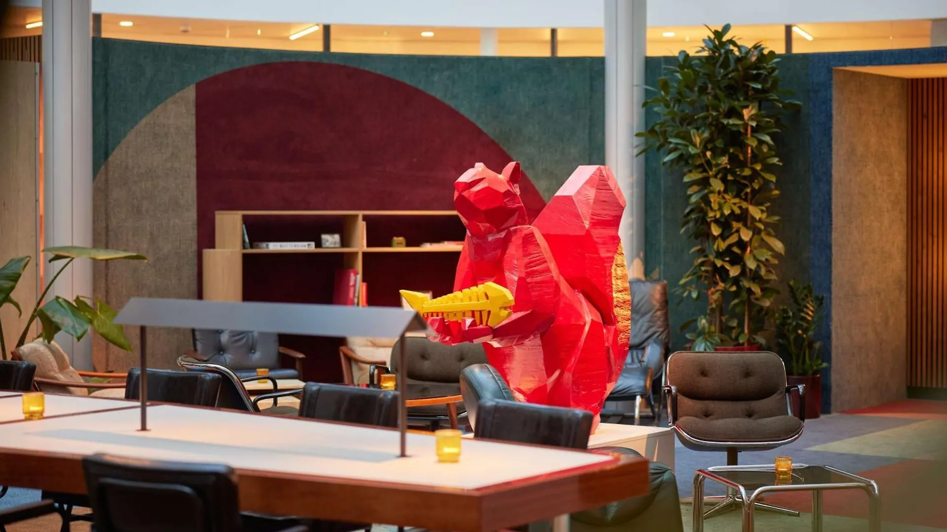 Motto By Hilton Rotterdam Blaak Hotel 4*,