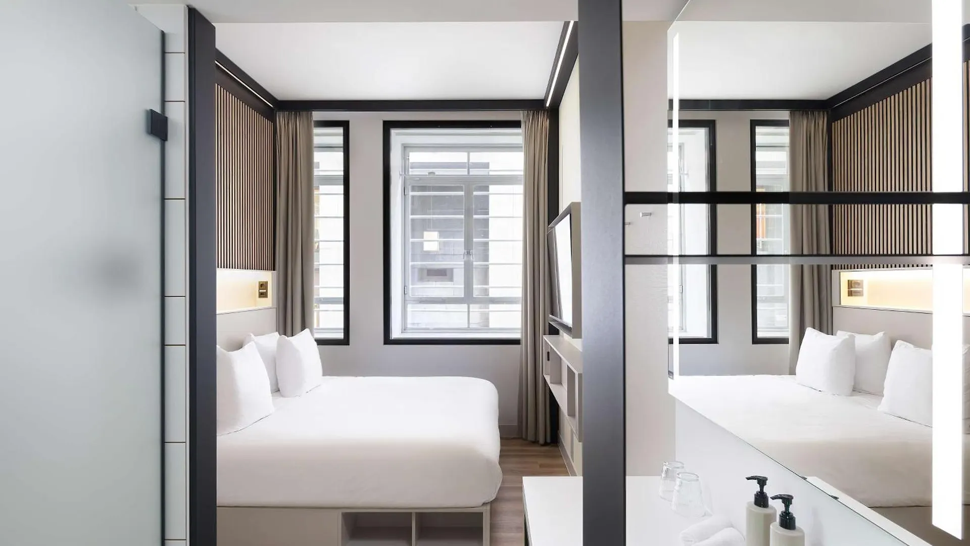 ****  Motto By Hilton Rotterdam Blaak Hotel Netherlands