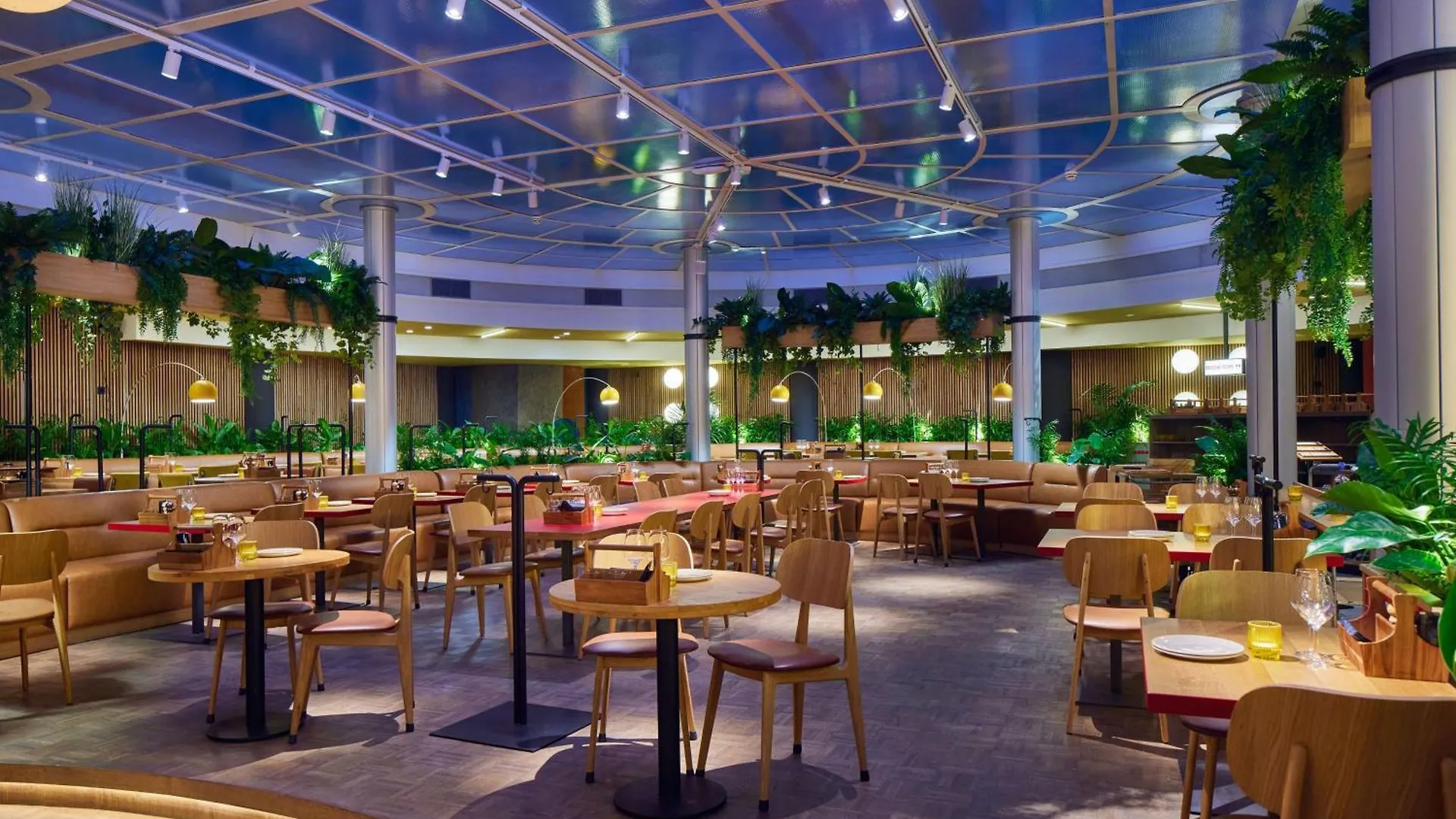 Motto By Hilton Rotterdam Blaak Hotel